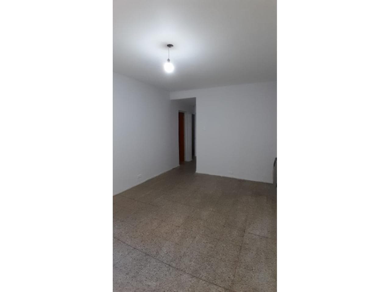 Departamento En Centro Empleados De Comercio 1er Piso. Av. Rawson