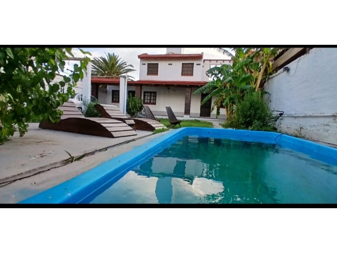 Casa De Dos Plantas 4 Dormitorios Dos Baños Living Amplio Cocina Comedor Amplia ,lavadero ,terraza ,galería, Cochera Pis