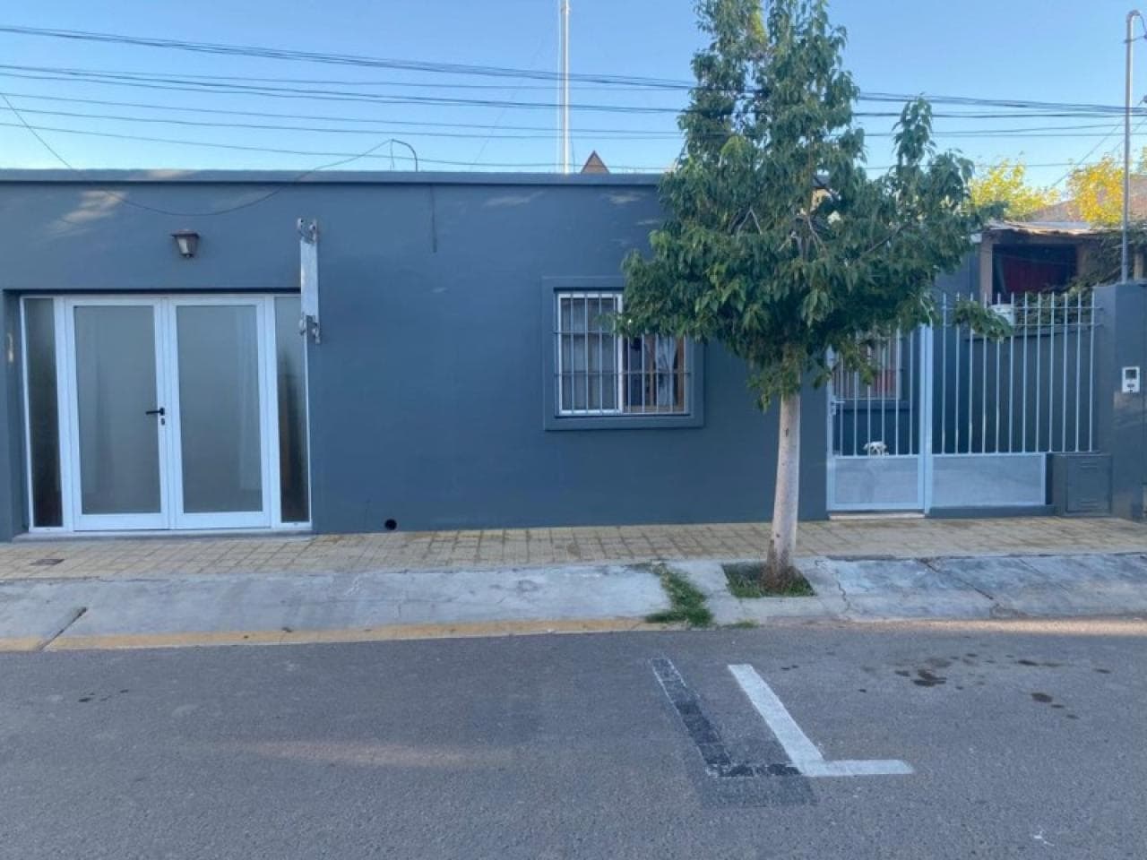 Venta Casa Mas Local. Zona Centro Civico. Capital. Ml.s#420981159-60