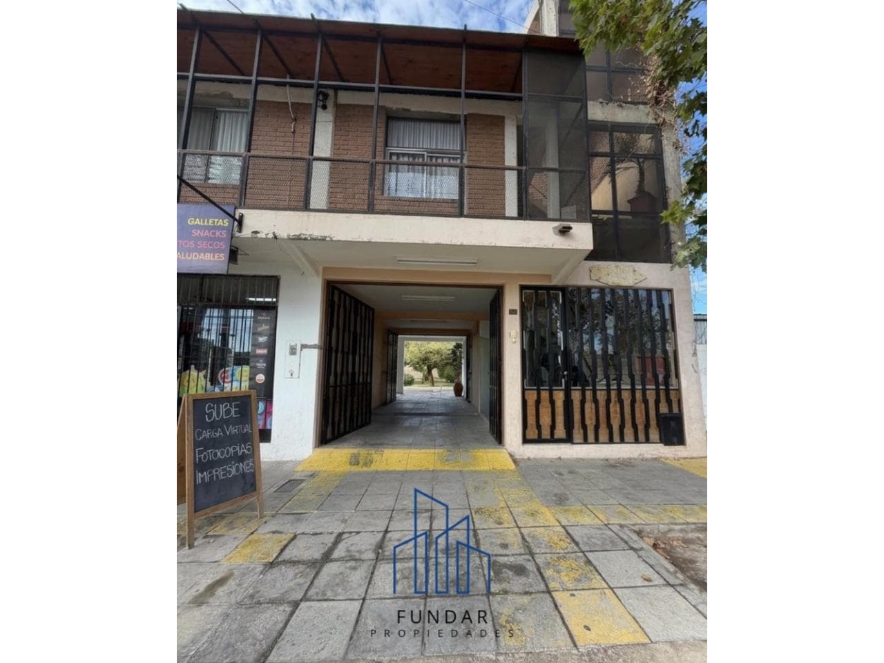 Alquilo Departamento En Rivadavia - Sobre Av. Libertador