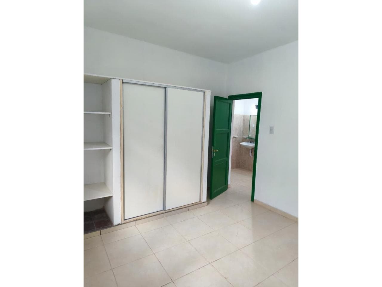 Casa A Estrenar .  2 Dormitorios, Cocina Baño. Patio . Frente A B° Marcó. A 2 Cuadras De España. Dueño Directo