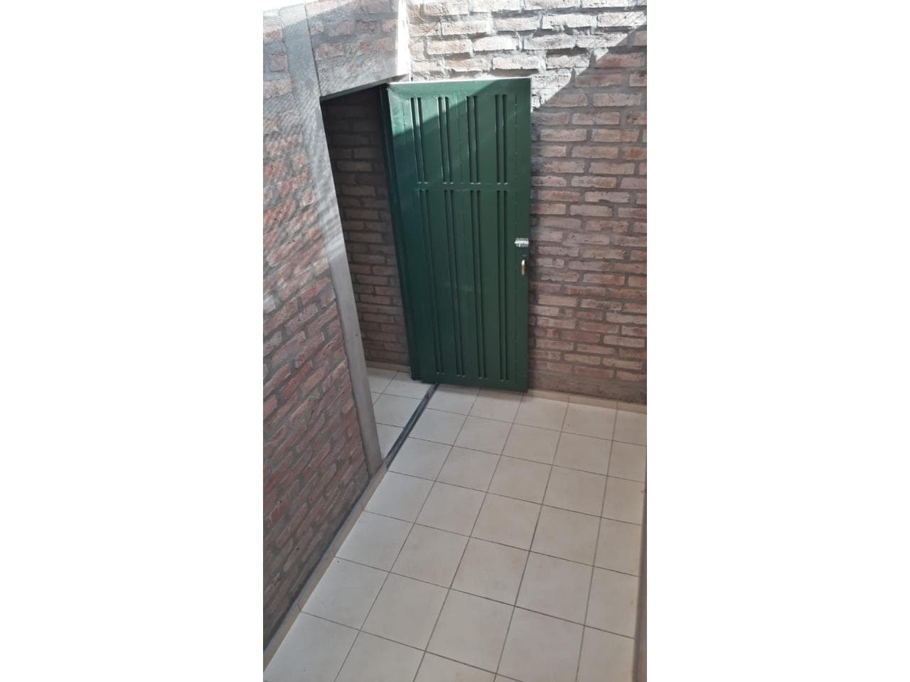 Alquiler Departamento: 3 Ambientes, 1 Dormitorio, 1 Cocina Comedor, Baño , Espacio Al Aire Libre Tender Ropa