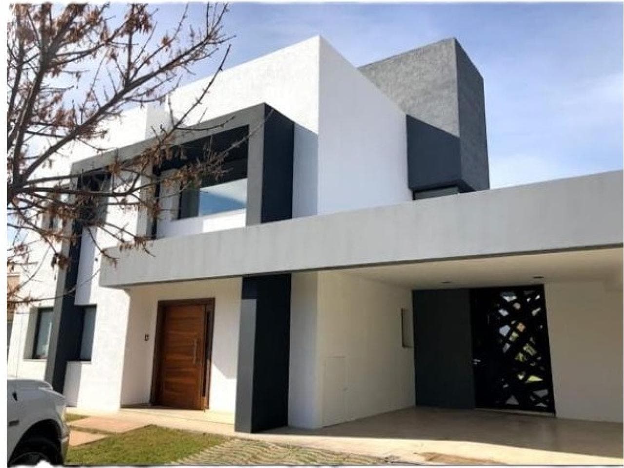 Alquiler Casa Amoblada En Barrio Ayres Del Este - Santa Lucia