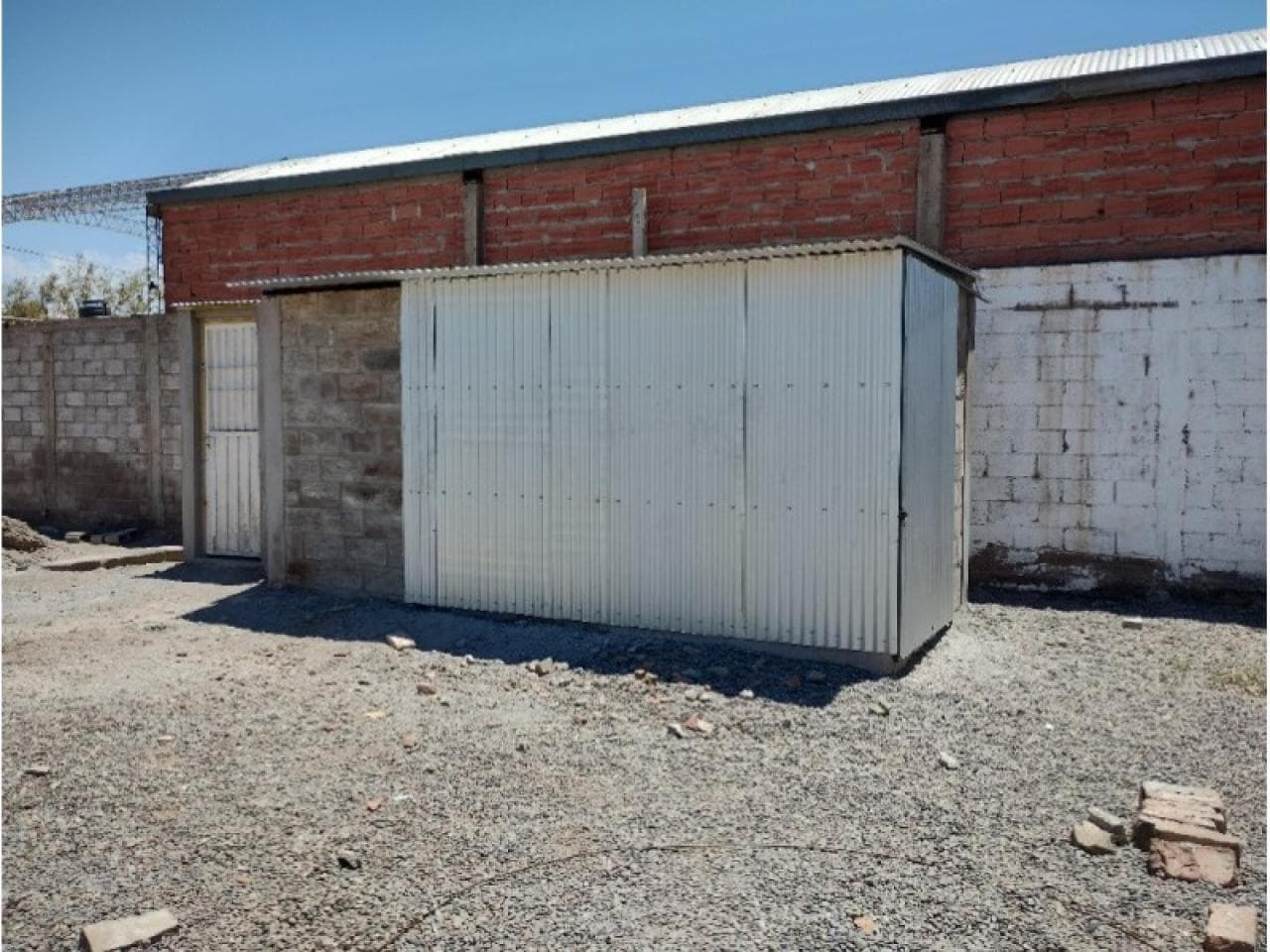 Venta Terreno Esquina - Comercial - Sobre Cabot Oeste Cerca Paula. Rivadavia