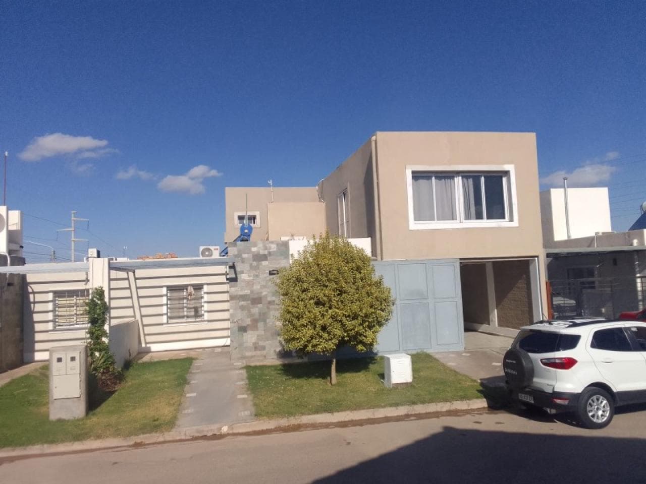 Venta, Casa 220m2 Digna De Ver. Rivadavia