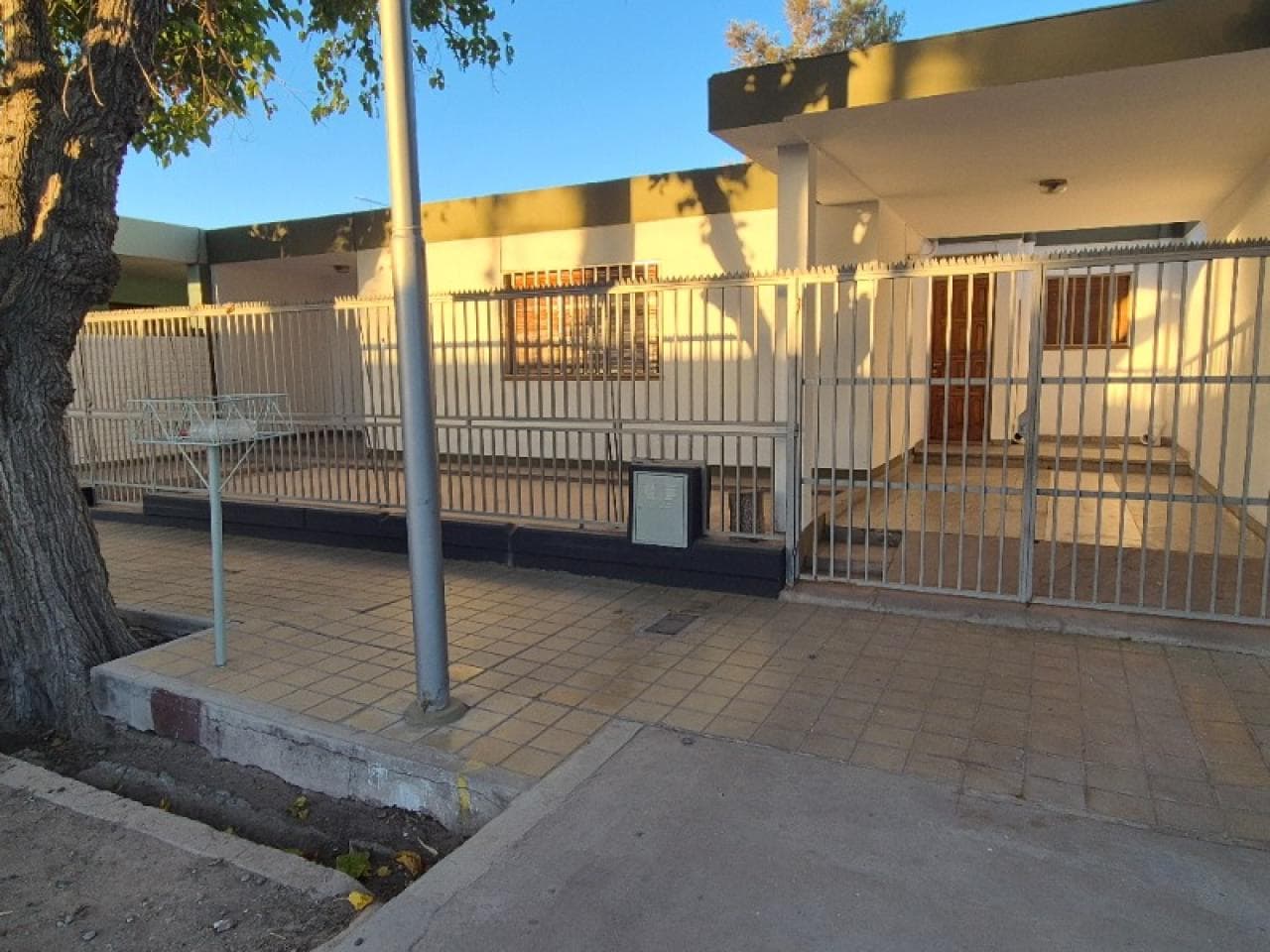 Se Alquila Casa En Barrio Universitario, Capital