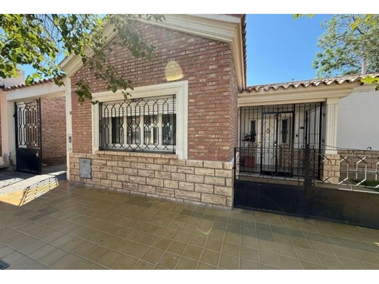Venta Chalet De 3 Habitaciones, 2 Baños. Pocito. Mls#420981152-81