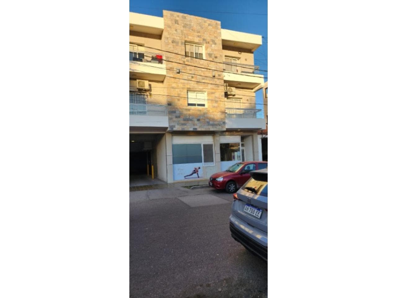 Venta Excelente Departamento Zona Centro Cívico. 5 Años Antigüedad