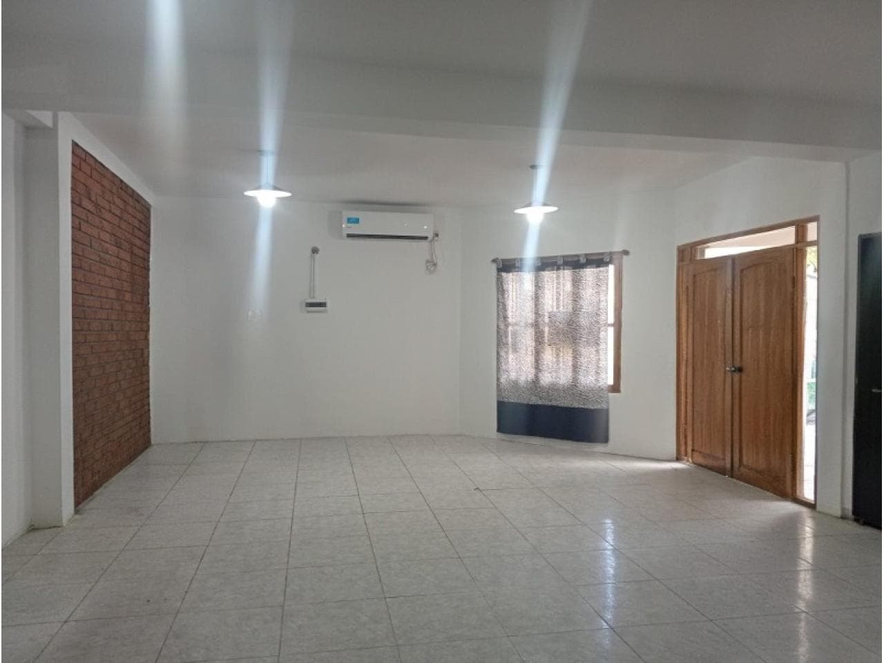 Alquiler Local Comercial Esquina Zona Basualdo Mayorista