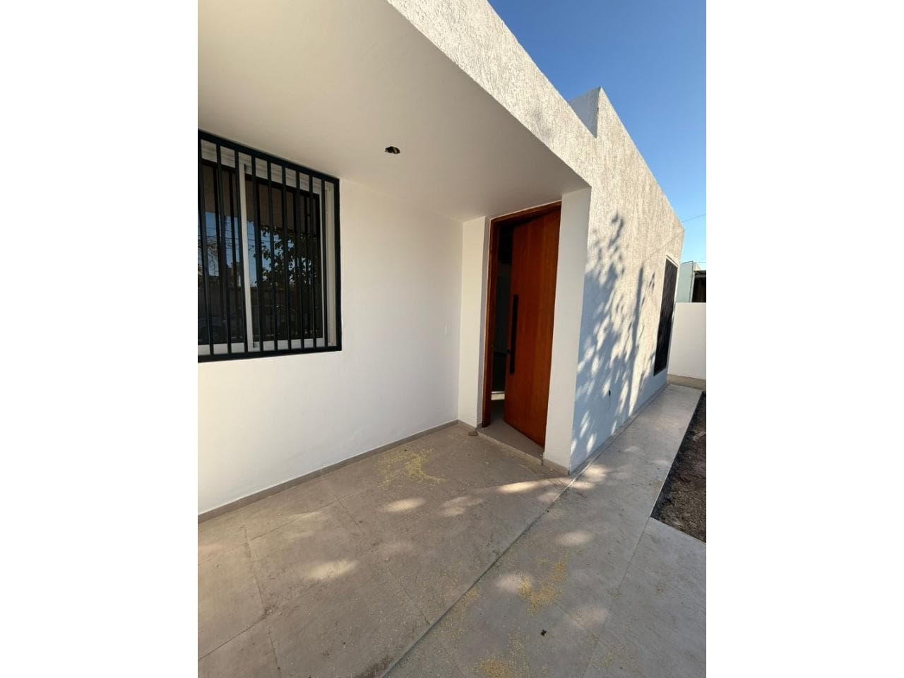 Venta Casa. 3 Dormitorios Con Pileta. Rivadavia
