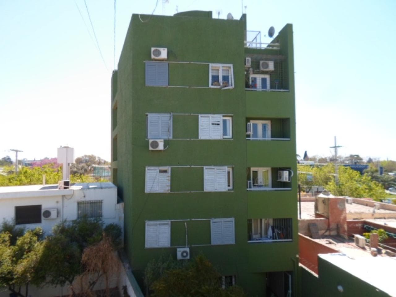 Alquiler. Av. Central, Dpto. 1 Dormitorio. Capital