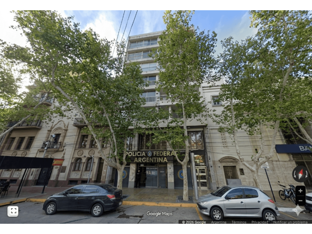 🔴 Frente A Plaza 25, Alquiler Departamento 3 Dorm. 3 Baños