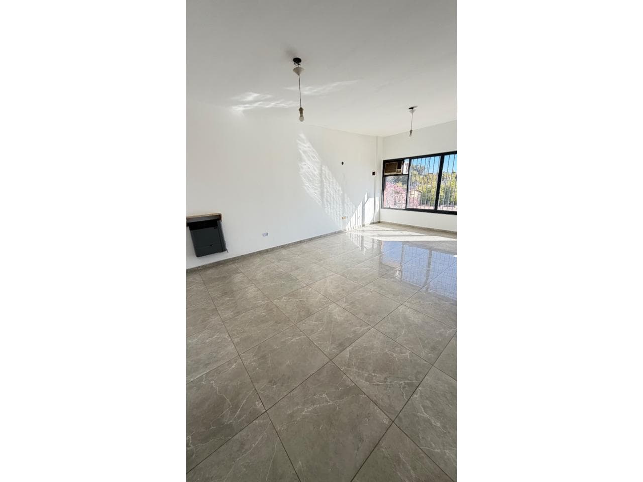 Vendo Amplio Departamento 4 Dormitorios Edificio Alameda