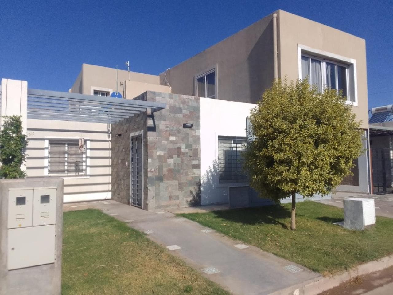 Venta Casa 220m2. Rivadavia