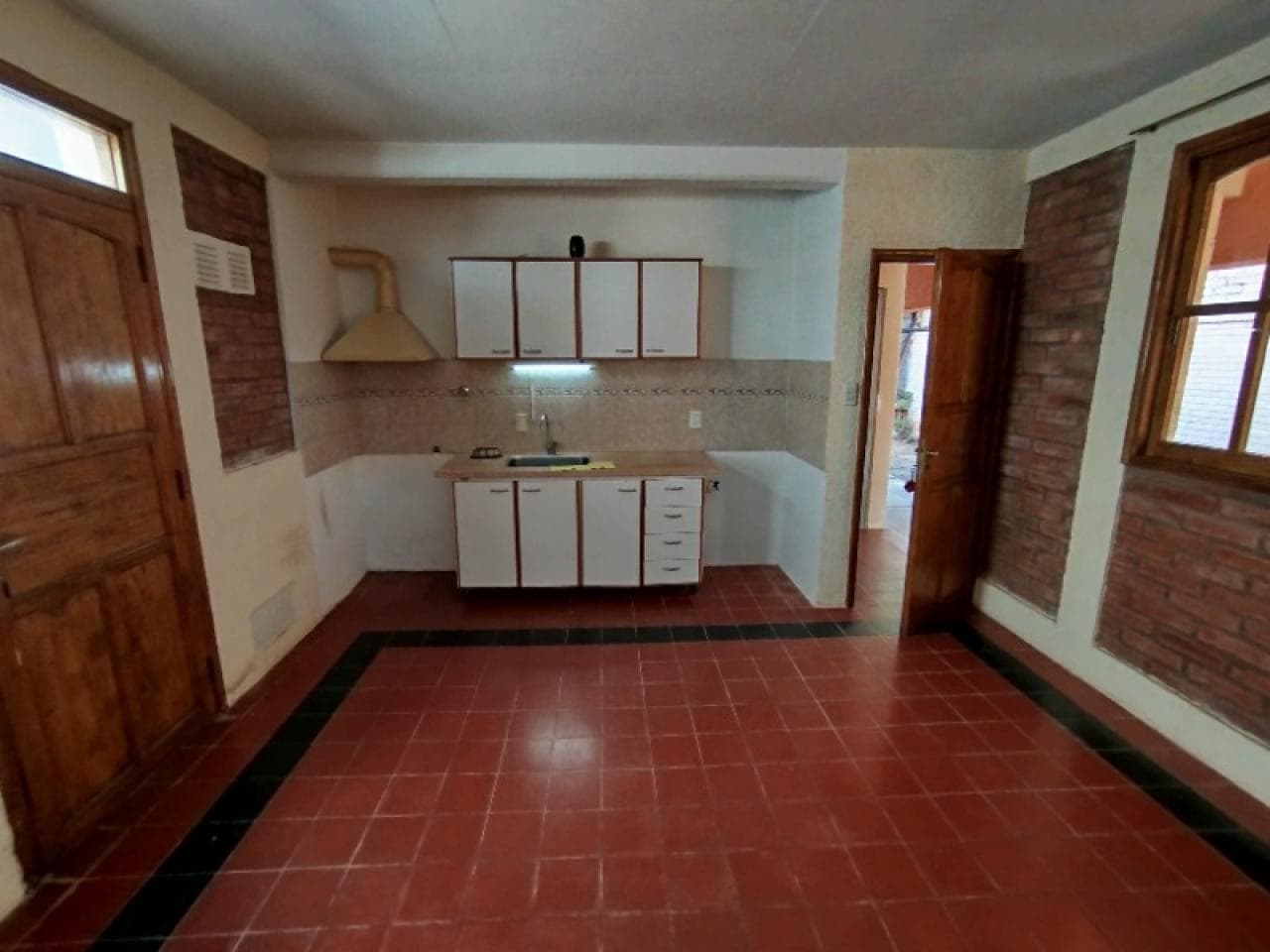 Libertador Y Meglioli Dpto 1 Dorm. Planta Baja Tel: 2646205725
