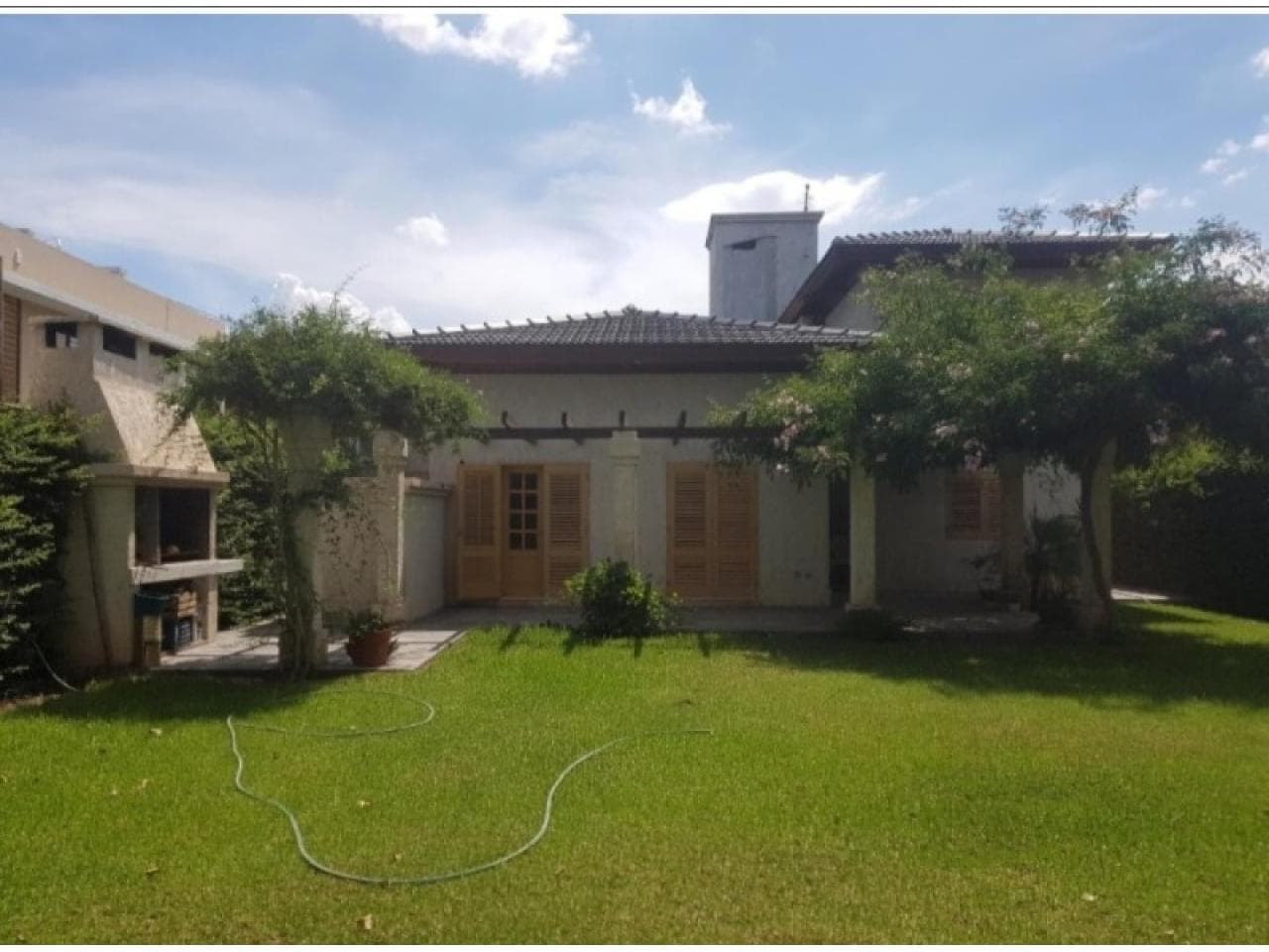 Excelente Casa En Barrio Profesional De Abogados