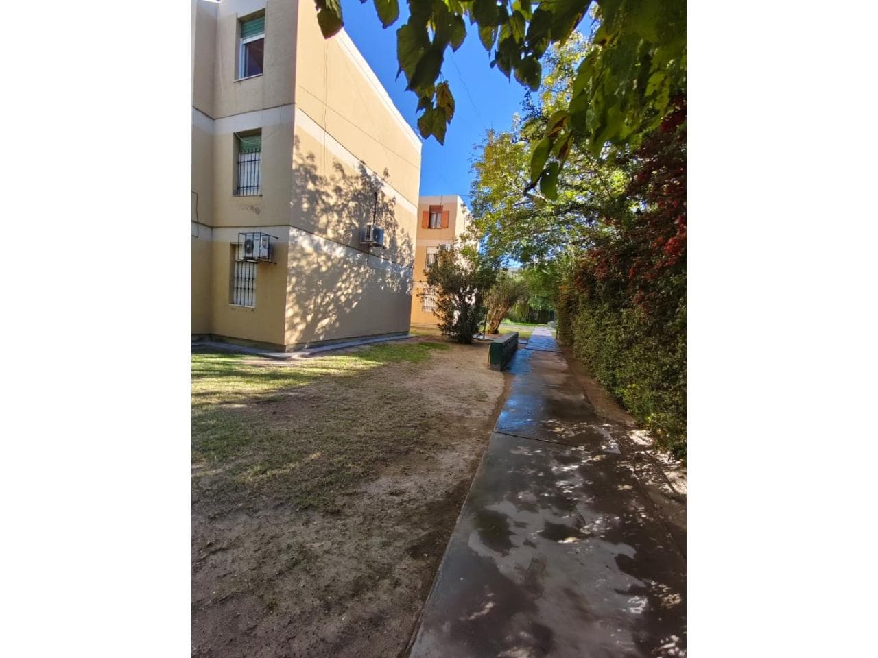 Red Inmobiliaria Ivan Orozco Vende Departamento De 3 Dormitorios En Bº Smata Ii