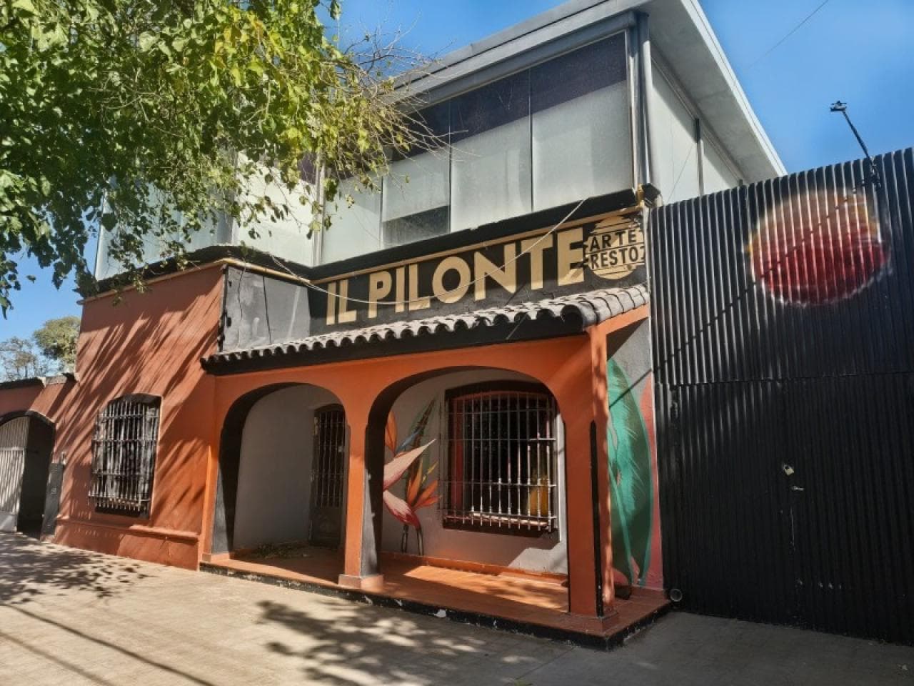 🔶 Habitar Alquiler 🔶 Local Rivadavia. Local Comercial. Meglioli 159(s), Casi Ituzaingó.