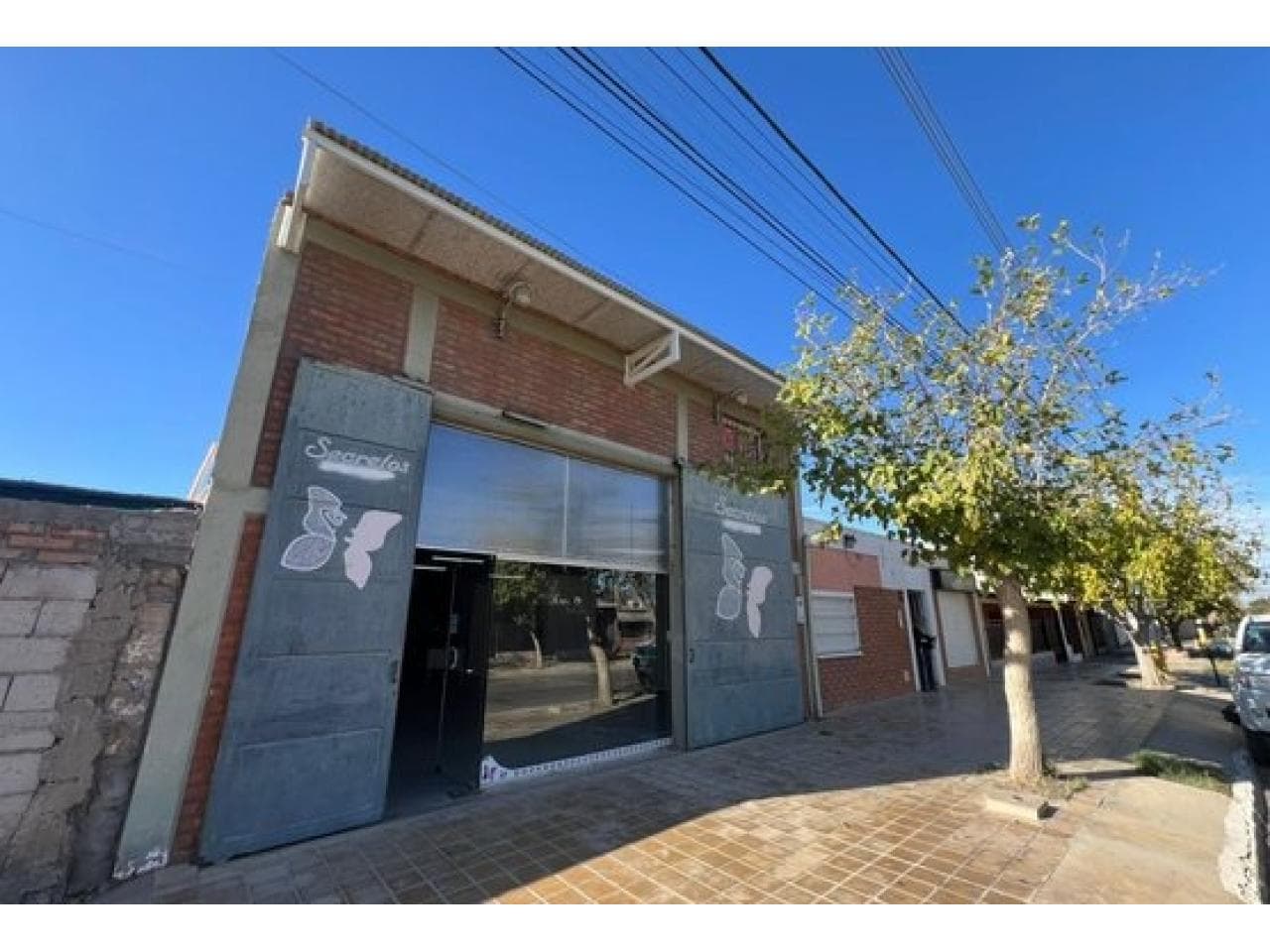 Venta De 3 Locales Comerciales. Villa Krause. Mls#420981173-8