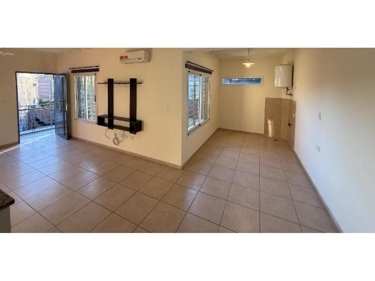 Venta Departamento 2 Hab - 1 Baño - Cochera. Rivadavia