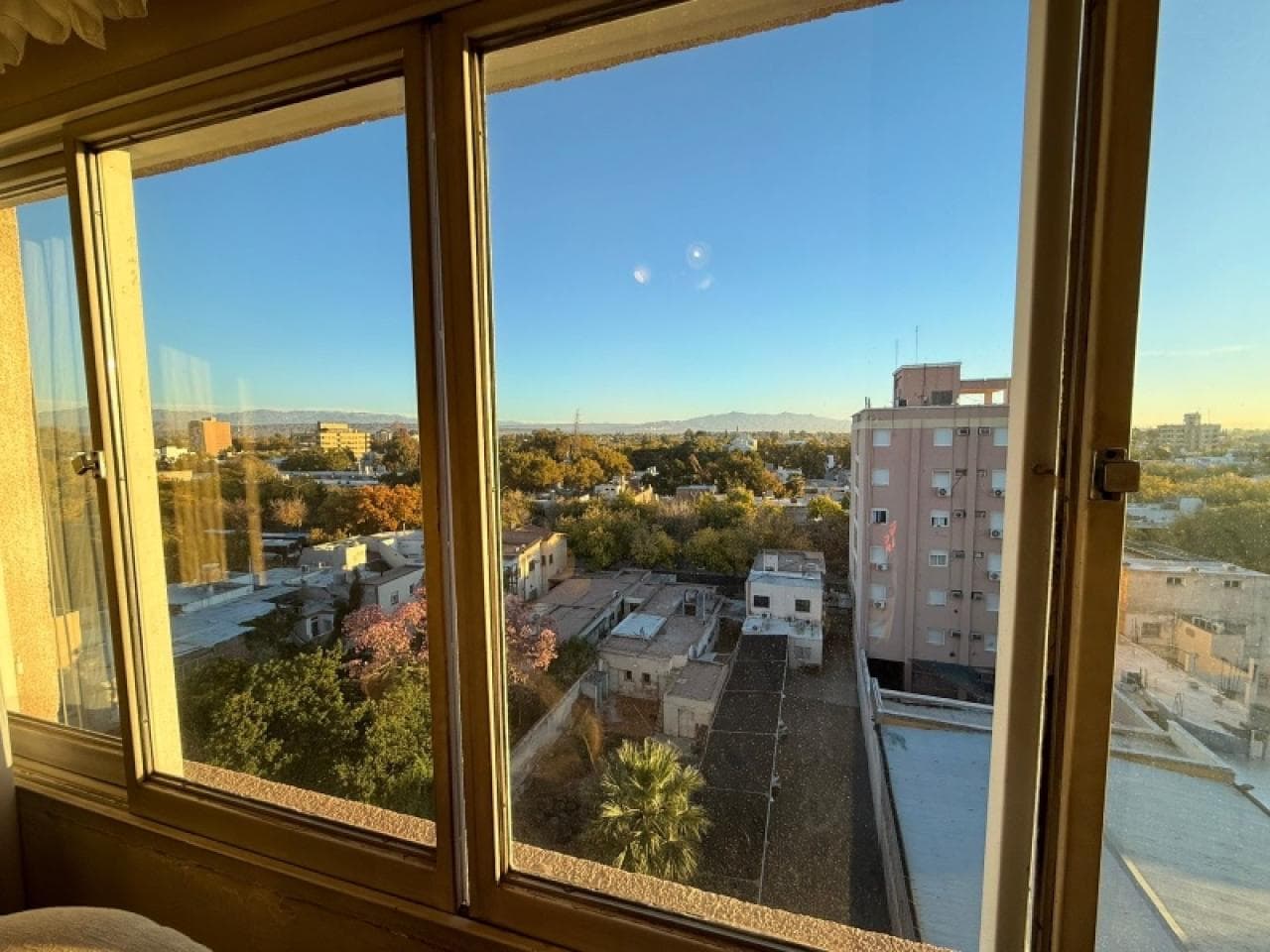 Venta - Departamento 4 Dormitorios, 2 Baños, Excelente Vist - Capital