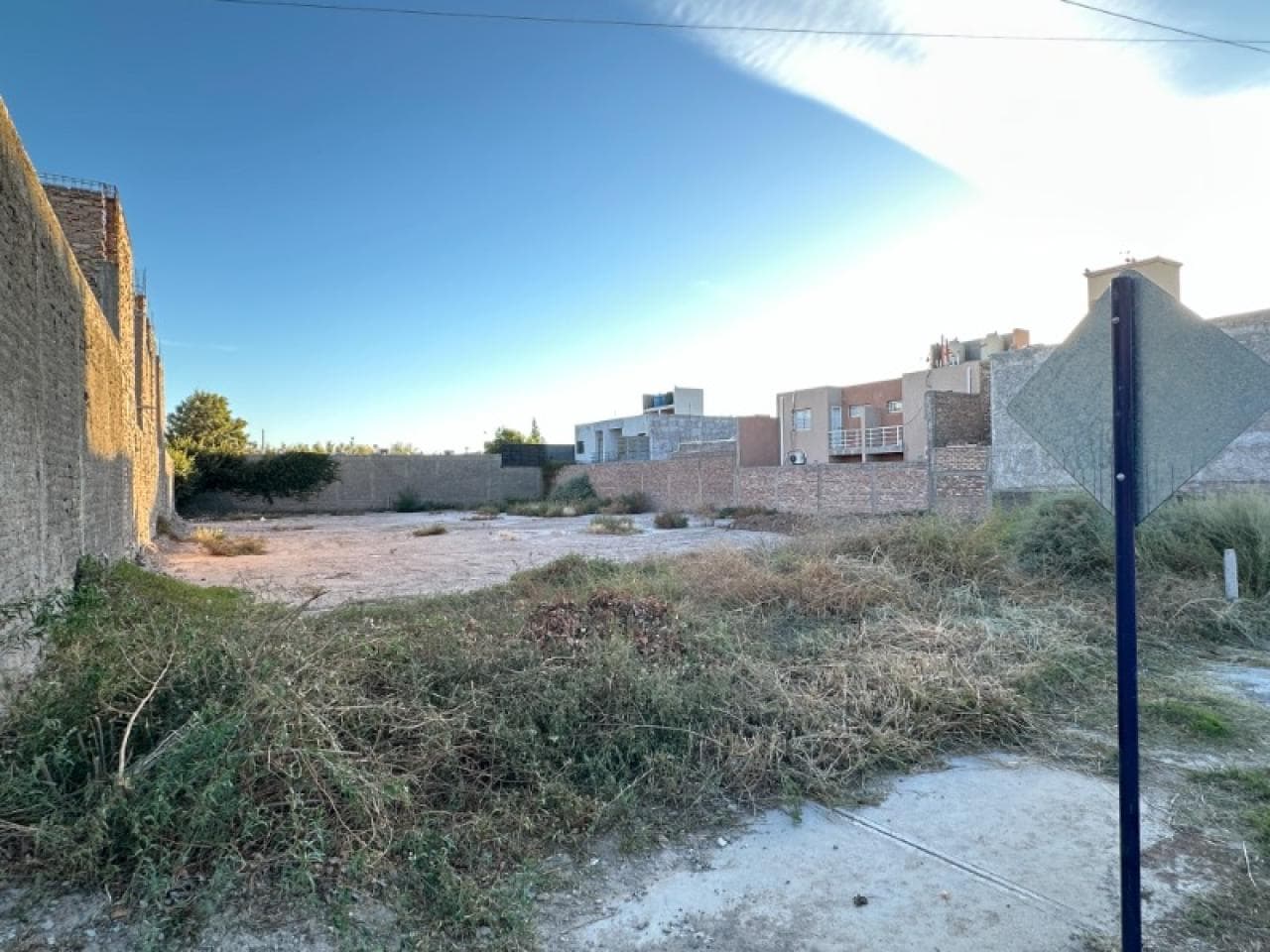 Venta. Lote De 635 M2 Zona Residencial De Rivadavia Con 12,44 Mts De Frente Ideal Desarrolladores