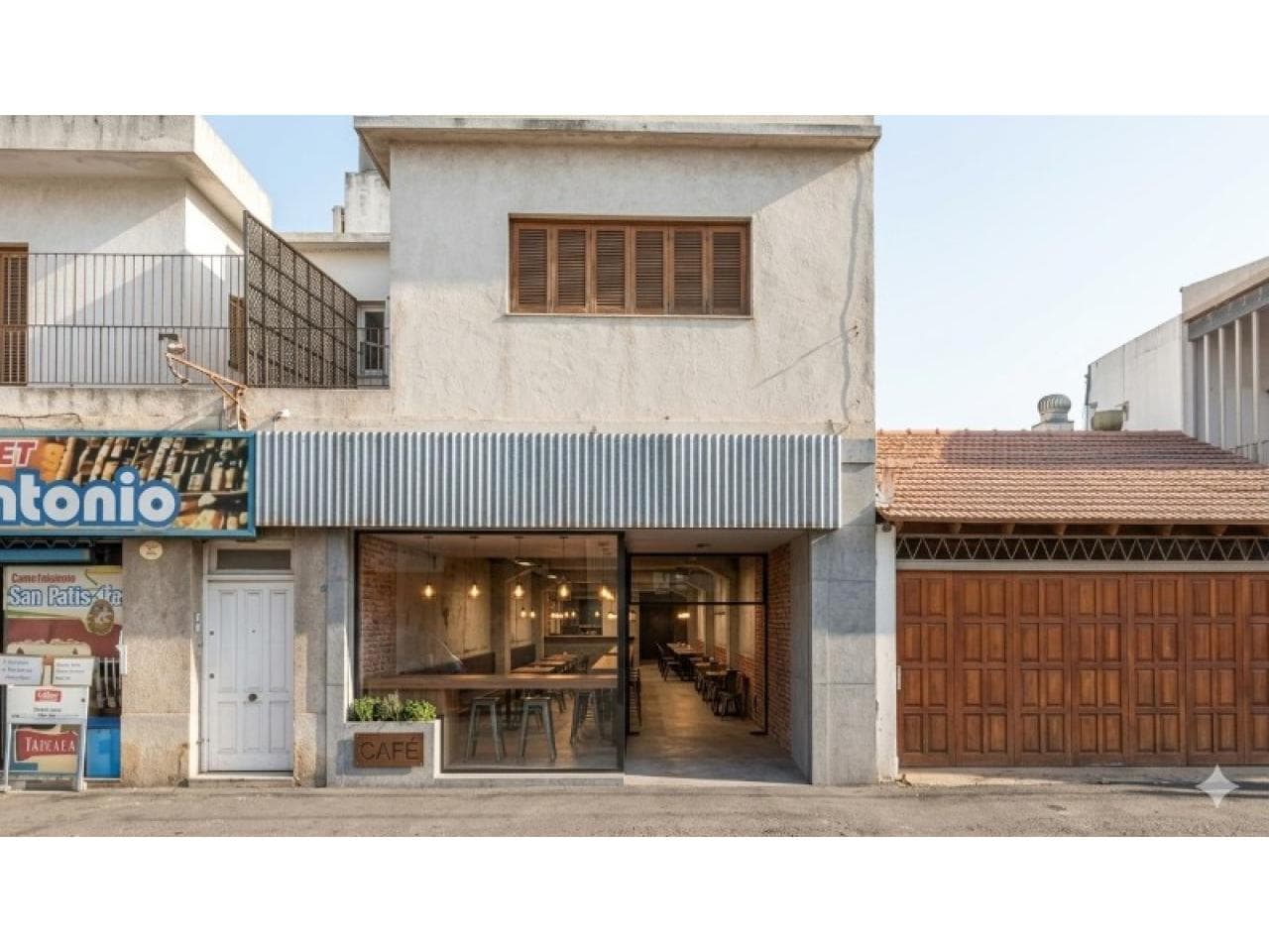 Alquiler Salon Comercial Frente Al Teatro Del Bicentenario