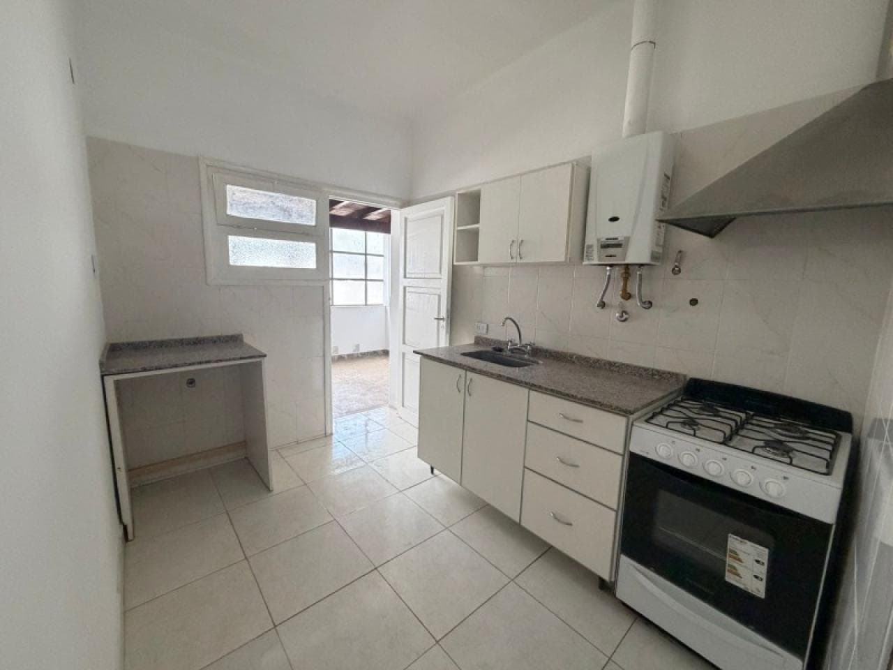 Departamento En Alquiler- Capital, No Se Pagan Expensas