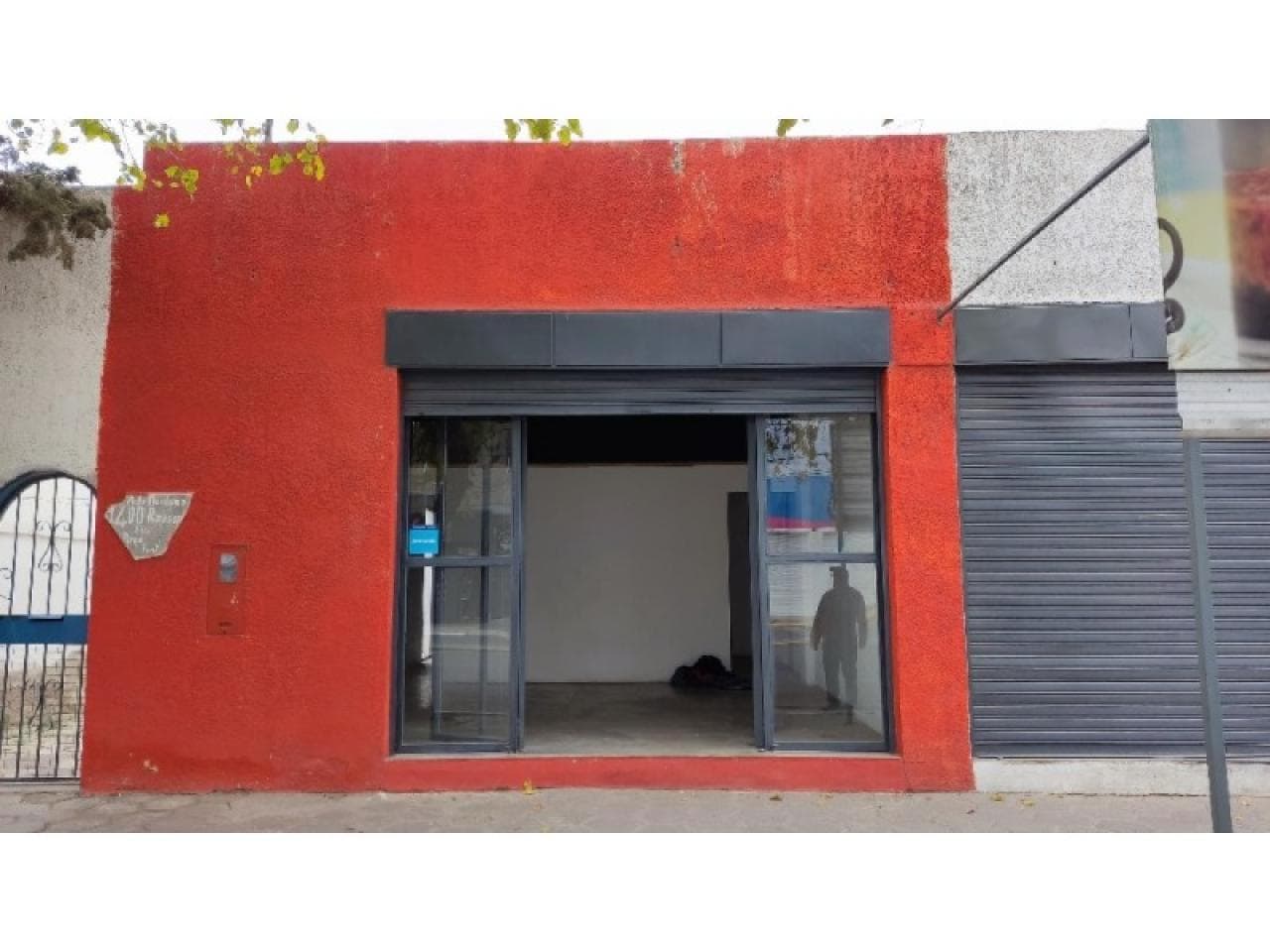 Alquilo Salón En Calle Mendoza 50mts². Rawson