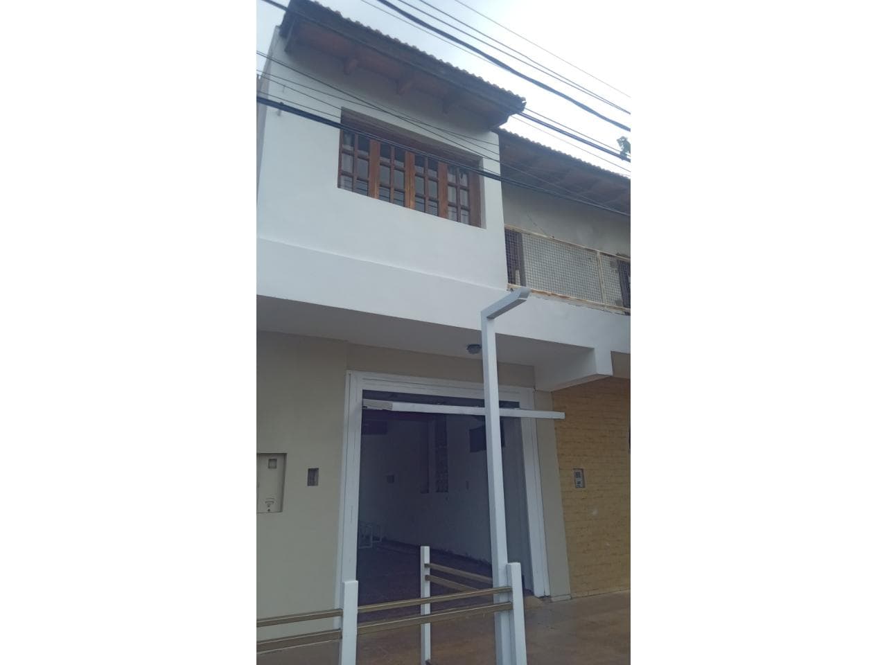 Venta Salones En Rawson. Sobre Av España.