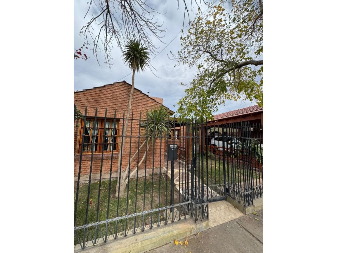 Venta Hermosa Casa En Barro La Cabaña, Rivadavia