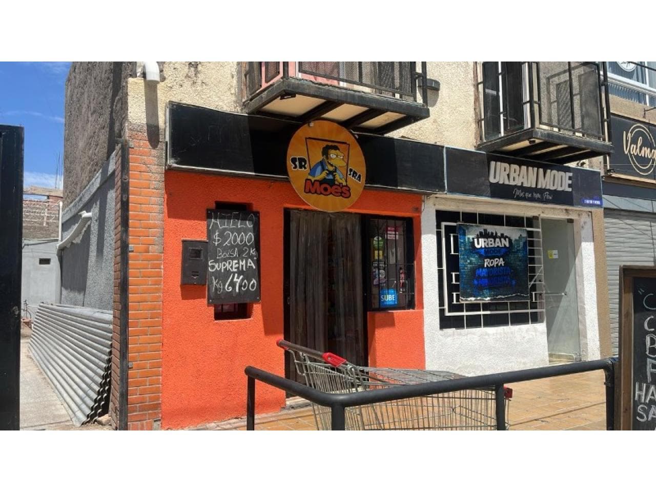 Alquilo Salón Comercial, Av Córdoba