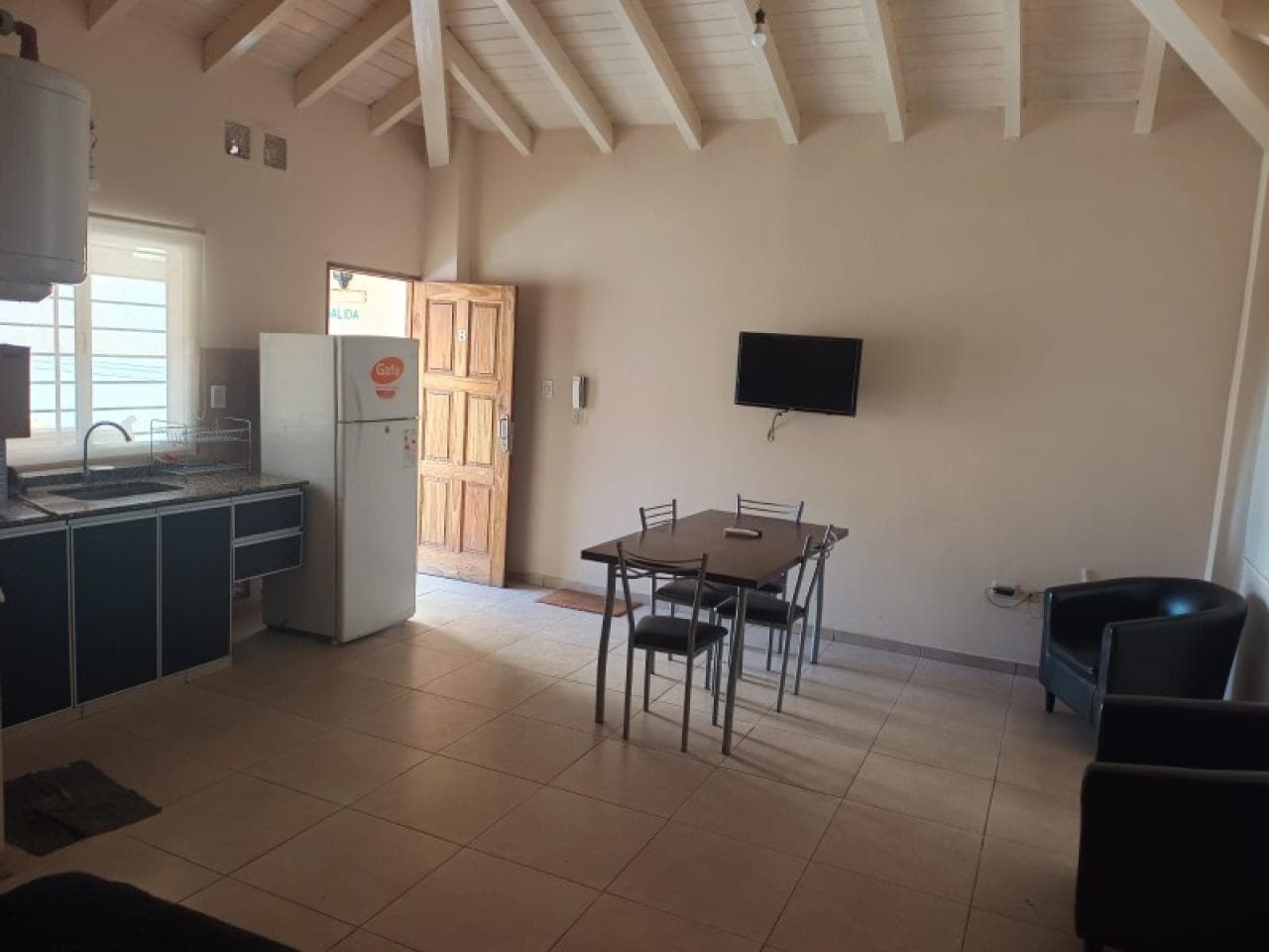 🔶 Habitar Alquiler 🔶 Departamento Rivadavia - Monoambiente Amoblado. 1°p. Zona Libertador Y Cabaña.