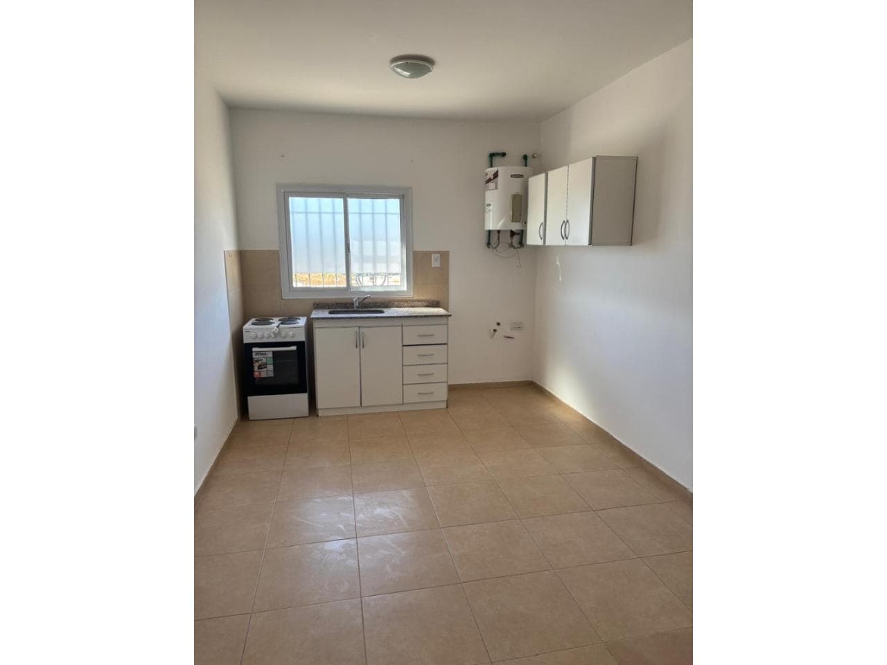 Alquiler. Departamento, 1 Habitaciones, Un Baño, Cocina , Con Cochera