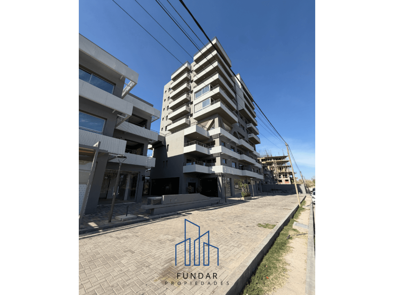 Vendo Hermoso Departamento De 2 Dormitorios En Planta Baja - Edificio Catamaran 10