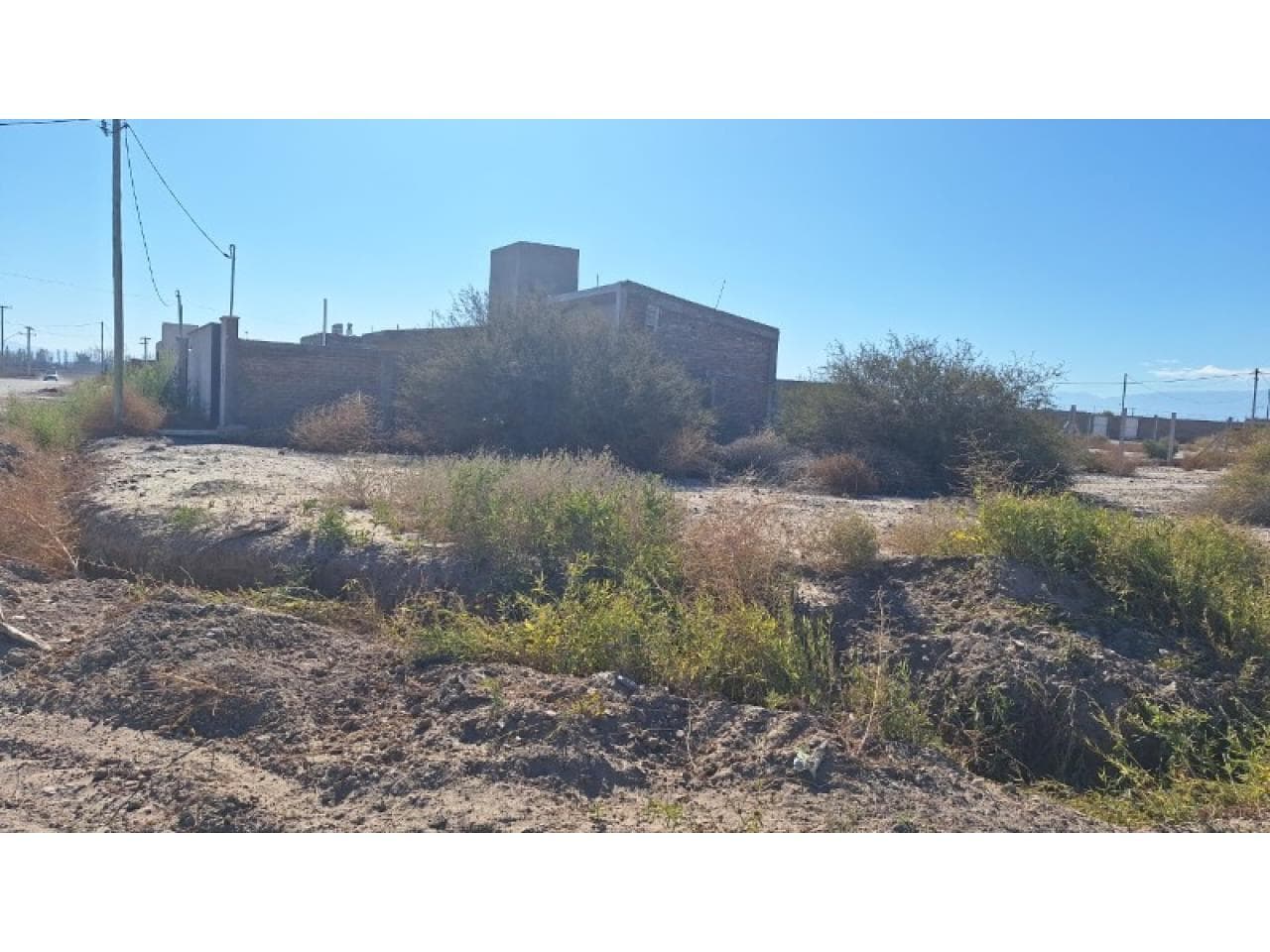 Venta. Lote En Barrio Vistas Del Este Santa Lucia. Se Recibe Vehiculo