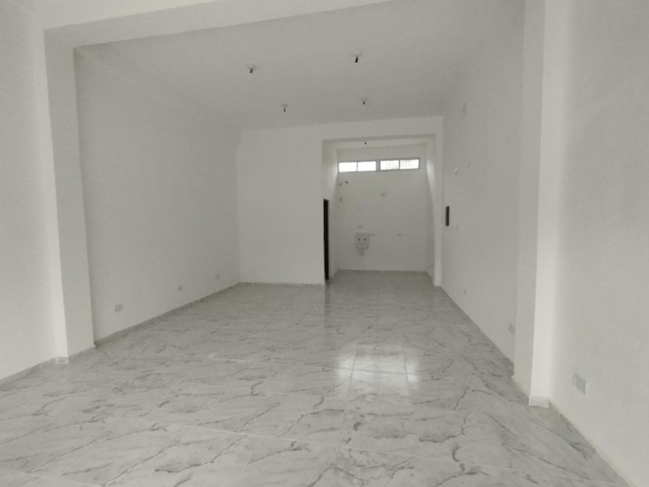 Alquiler Local Comercial Nuevo A Estrenar Disponible Julio