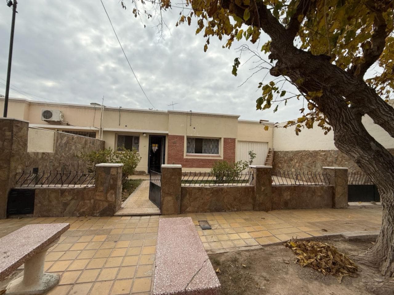 🏡 Alquiler De Casa En Rivadavia | 3 Dormitorios | A Metros De Calle Meglioli