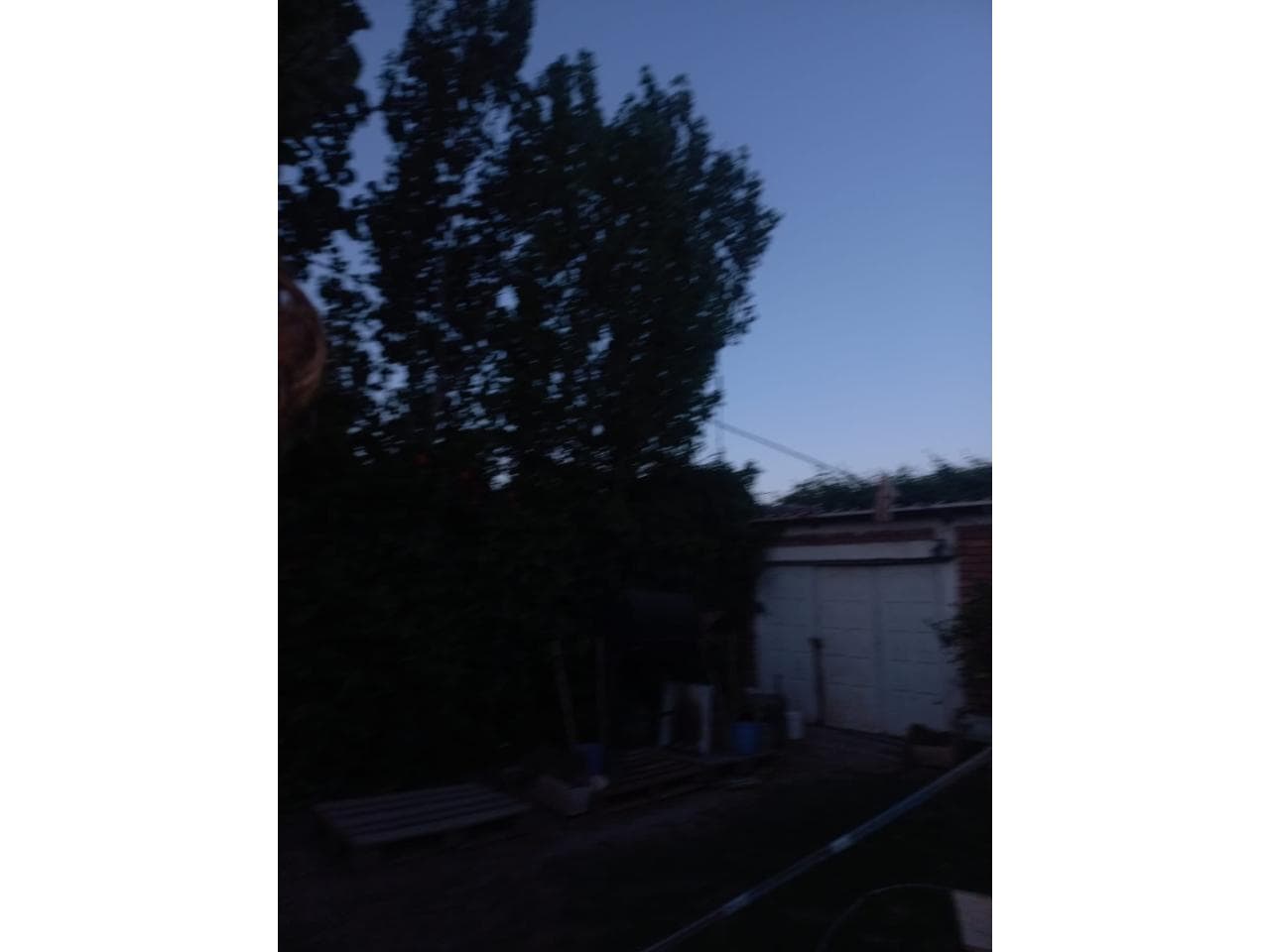 Venta De Casa En Barrio 1 De Noviembre, Sobre Calle Principal.
