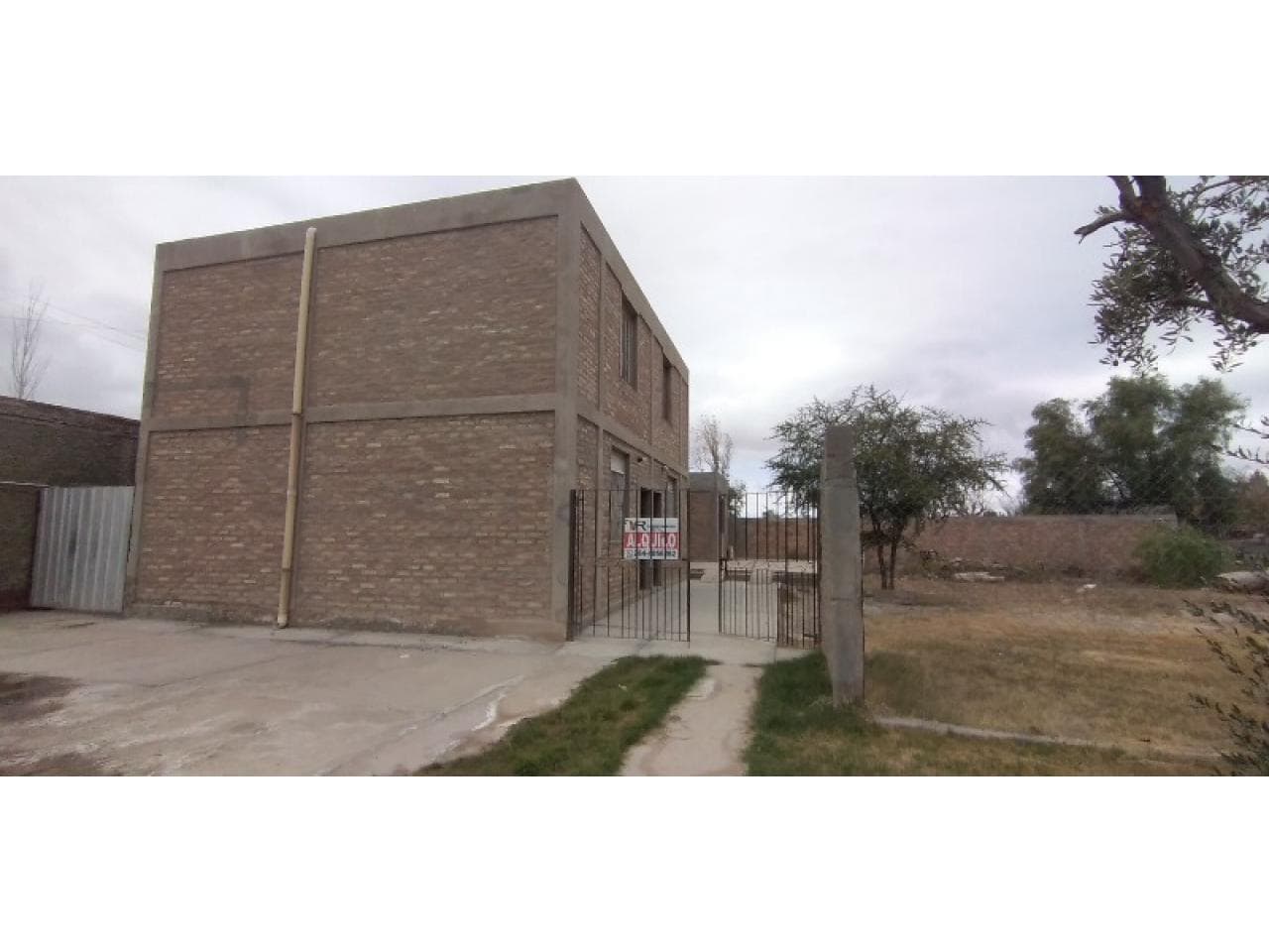 Alquiler. Duplex En Albardón/ 1 Dormitorio/ Sin Expensas