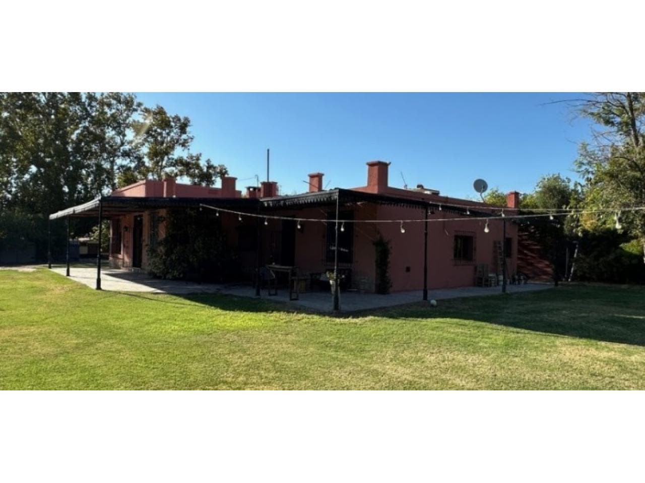 Alquiler O Venta. Casa, 5 Dormit, 4 Baños, 2 Living-comedor, Cocina, Lavadero, Galería, Pileta Y 4.000m2 Terreno