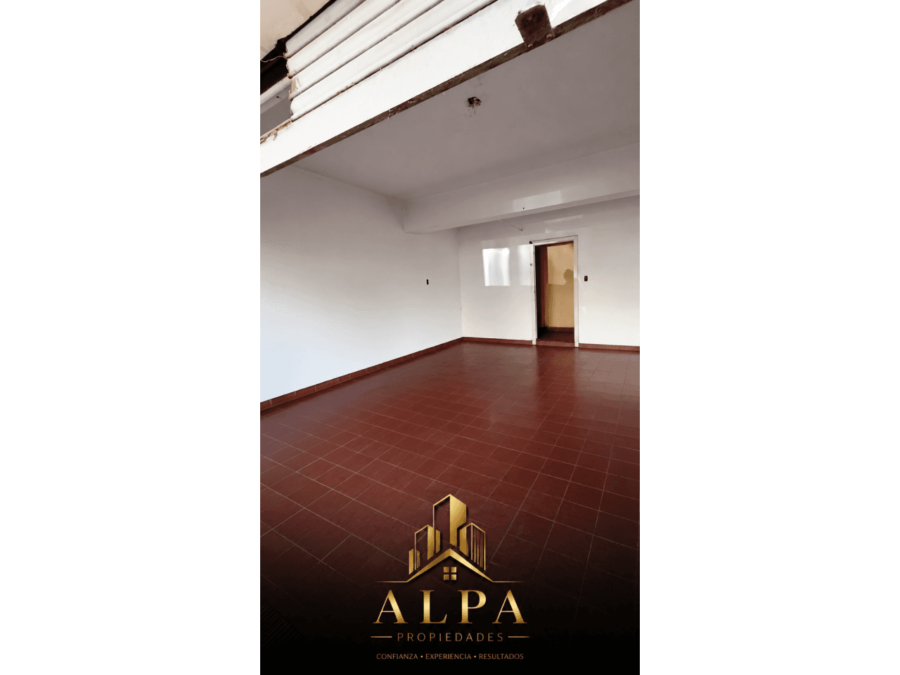 Alquiler Salón Comercial, Excelente Ubicación