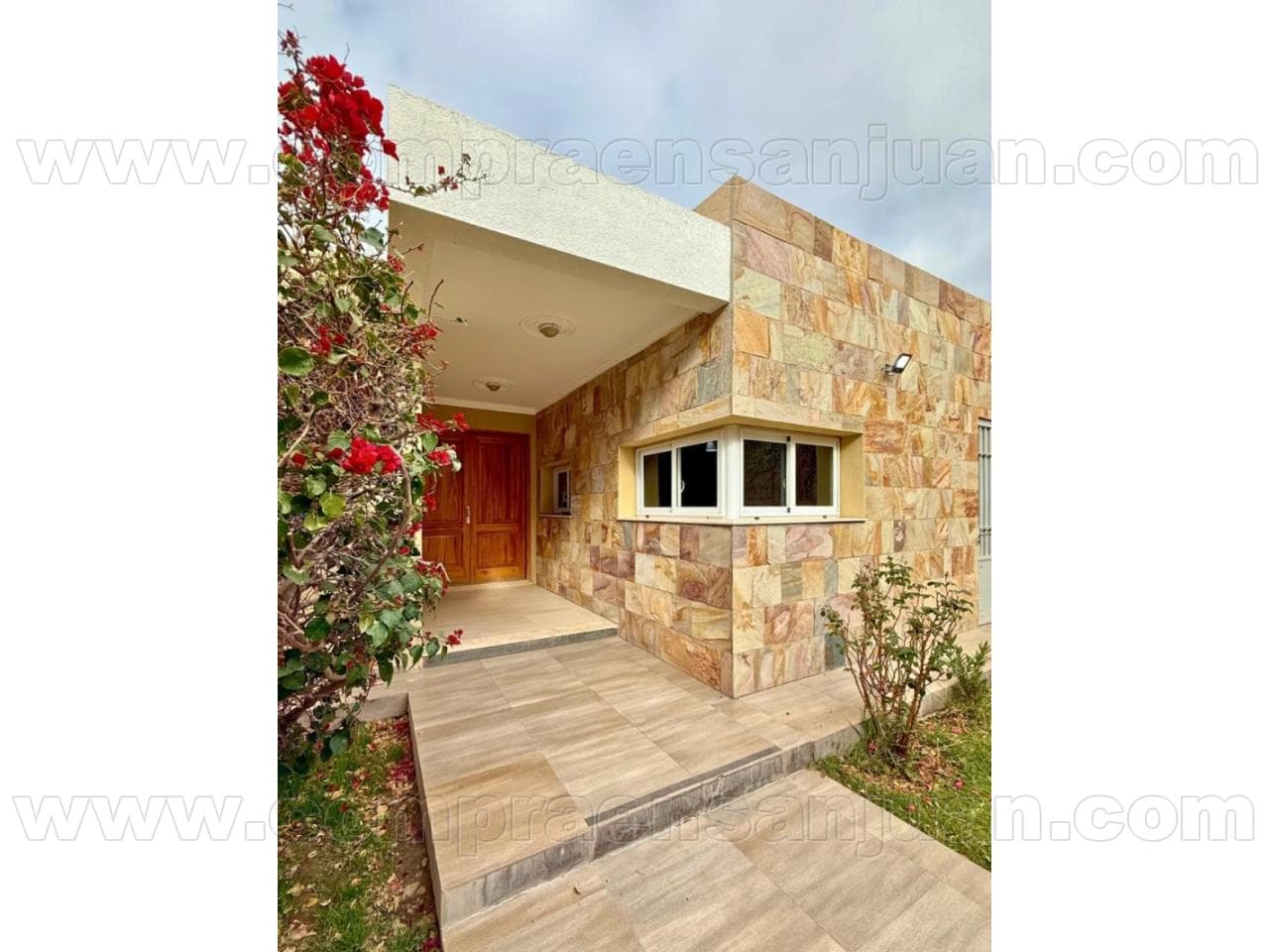 Hermosa Casa Bº Profesional 3 Habitaciones, 3 Baños, Pileta