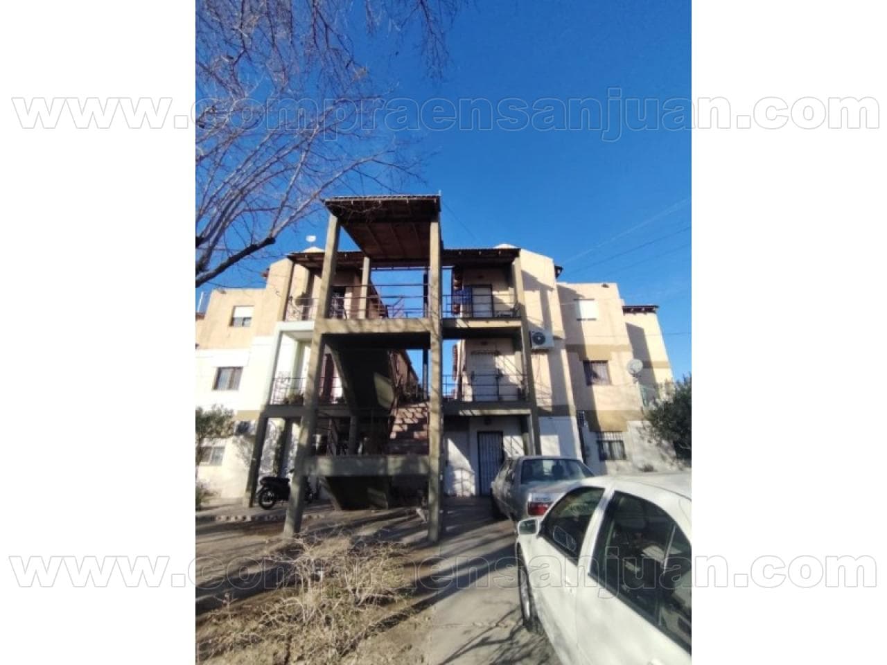 Venta Departamento 3 Hab, 2 Baños Cochera 2 Autos Pb - Ferroviario
