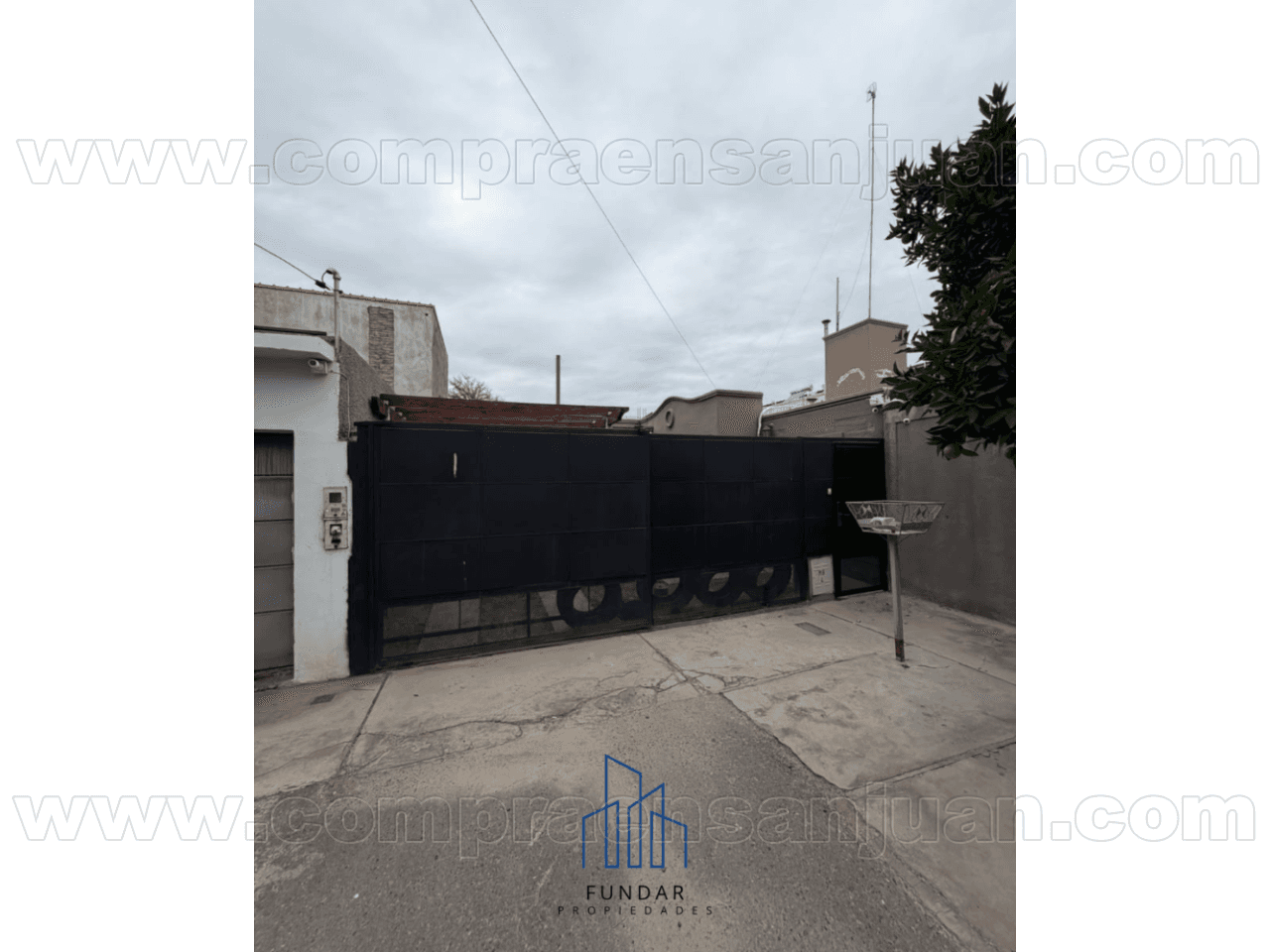 Vendo Hermosa Propiedad En Calle Mendoza Y Estado De Israel - Lista Para Escriturar