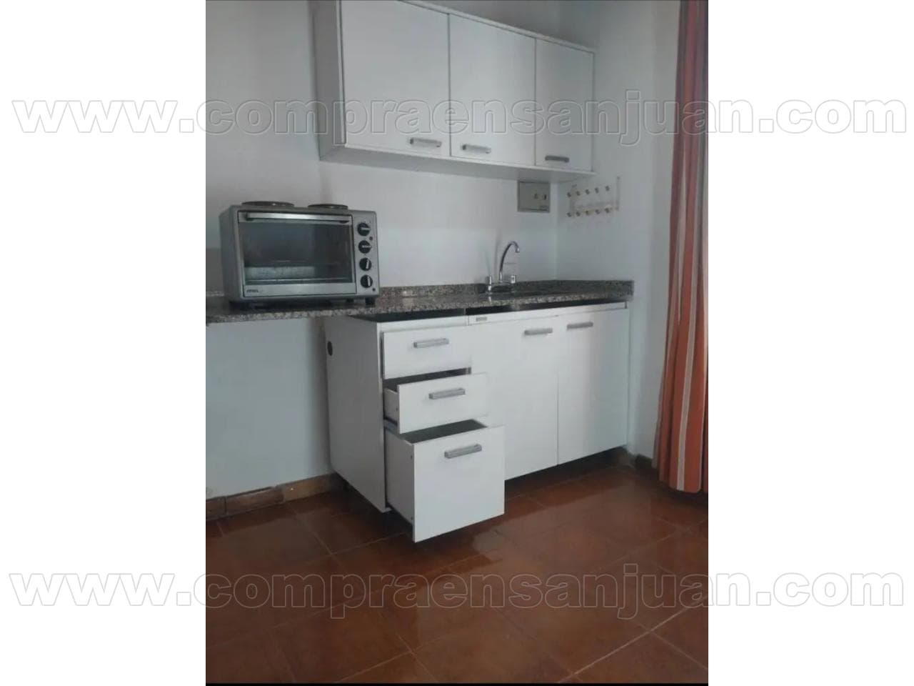 Inmobiliaria Alquila Departamento Céntrico Para 1 Persona En Primer Piso. Impecable