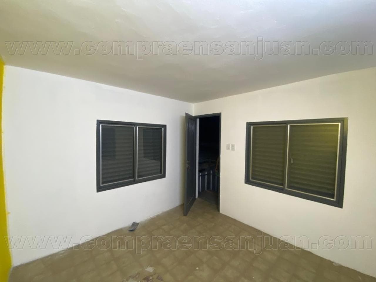 Alquilo Salón De 3x3 Metros Para Oficina, Peluquería, Nails, Tatoo, Deposito Etc