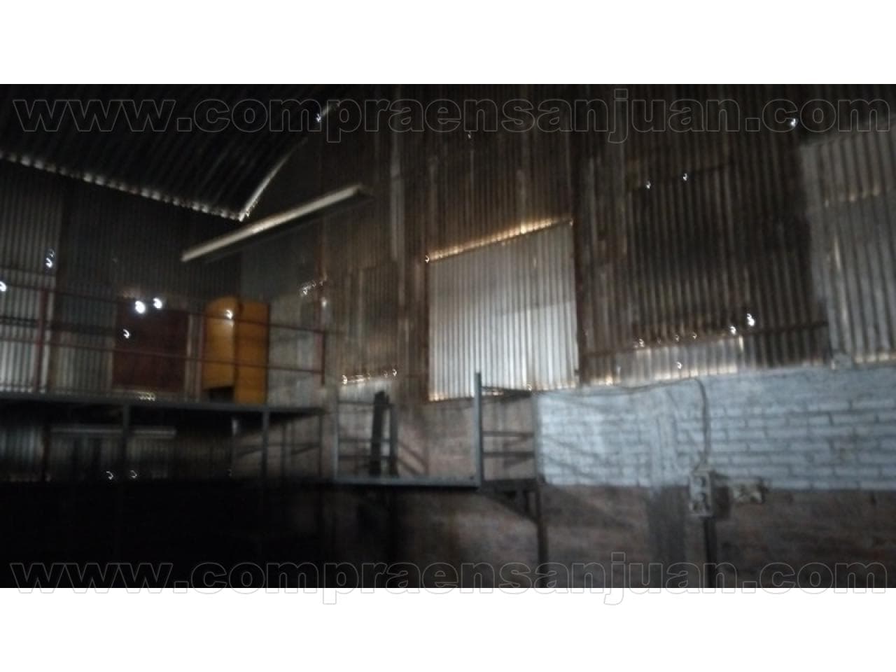 Venta. Salon Y Galpon Comercia Sobre Gral Acha. Rawson