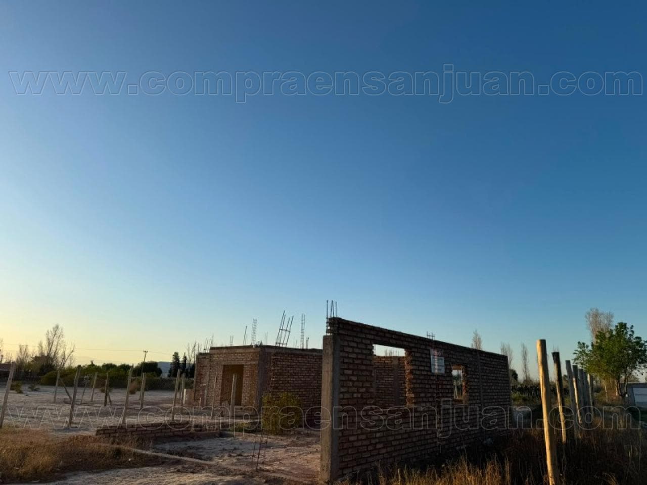 Venta. Terreno Zona Richet Zapata Santa Lucia. Escucho Ofertas