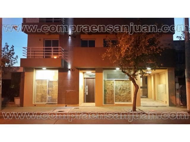Vendo  Local Comercial Cerca Del Centro En Planta Baja De Edificio